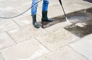 High-Pressure Patio Cleaning Ash